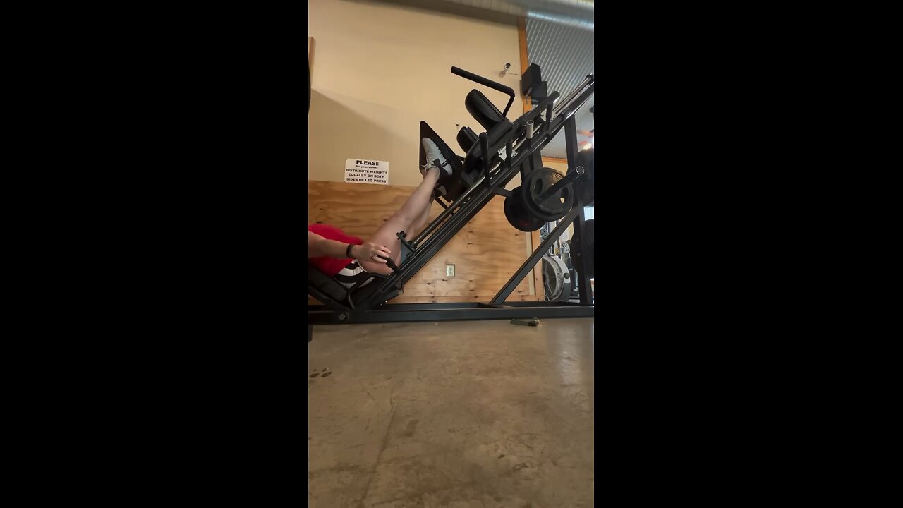 Angled Leg Press - Fitness Legday