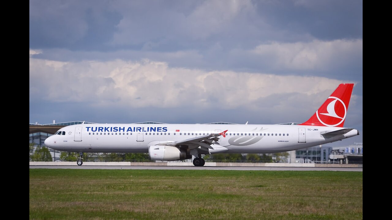 Planespotting in Pulkovo International Airport II