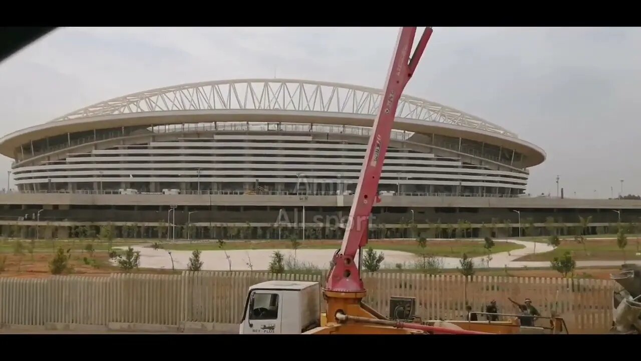 ملعب براقي اليوم 2022 09 02 دورة كاملة حول ملعب Baraki stadium الأشغال متواصلة خارج الملعب