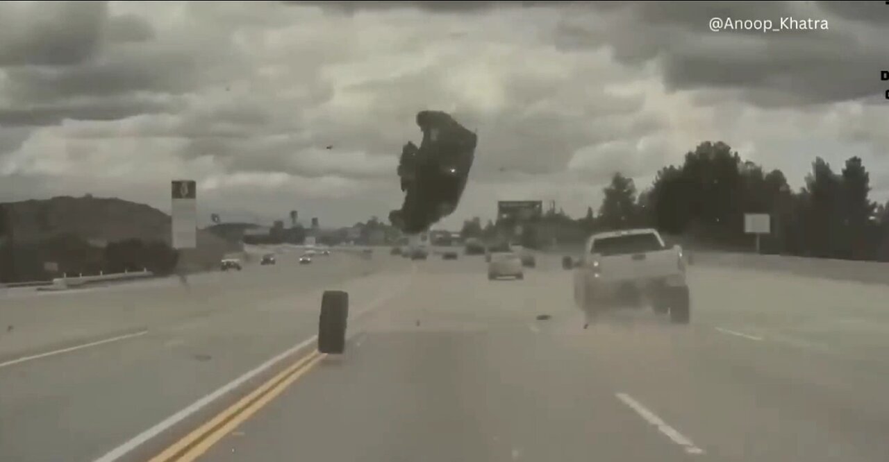 Car CRASHES Live on HIGHWAYS☠️