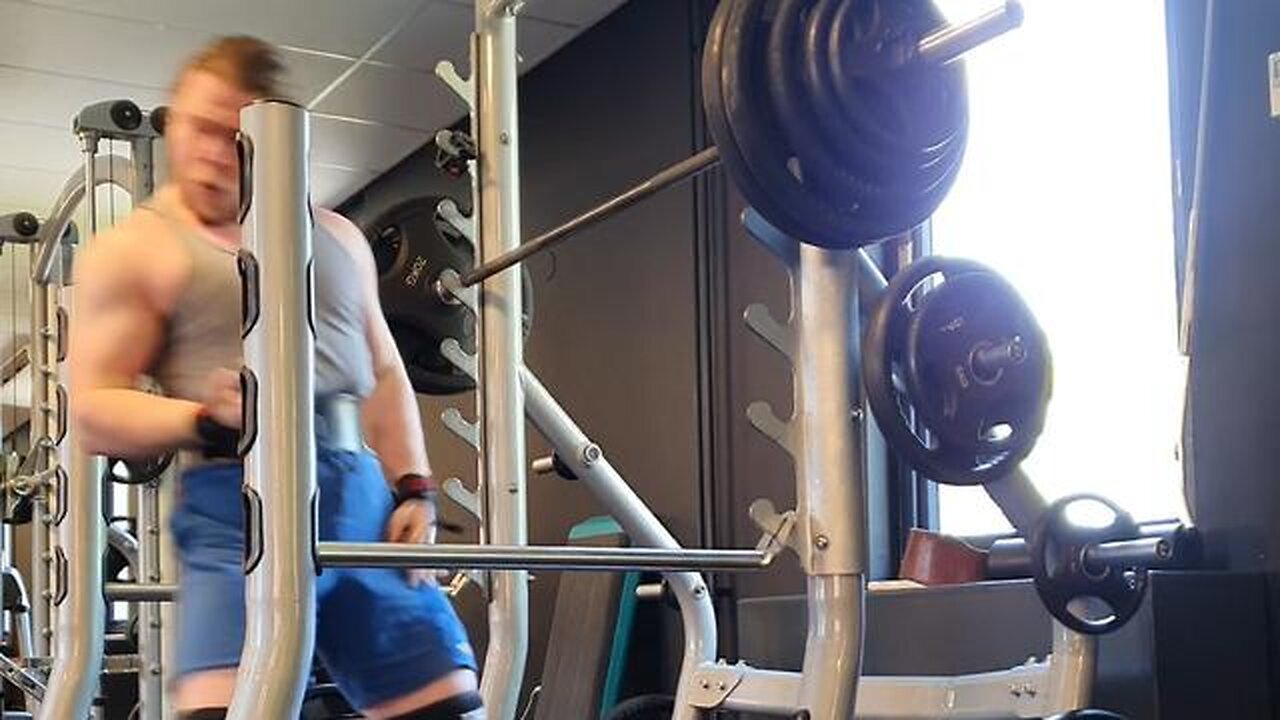 3x4 135 Kgs Paused Squat Back-Offs. Last Set.