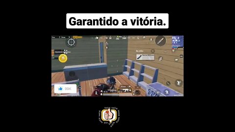 Garantindo a vitória, jogando PUBG Mobile.