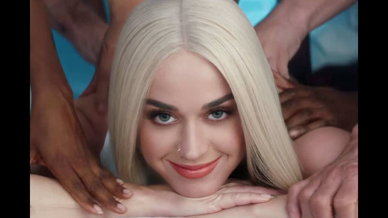 Katy Perry - Bon Appétit (Official) ft. Migos ...[Enjooy]