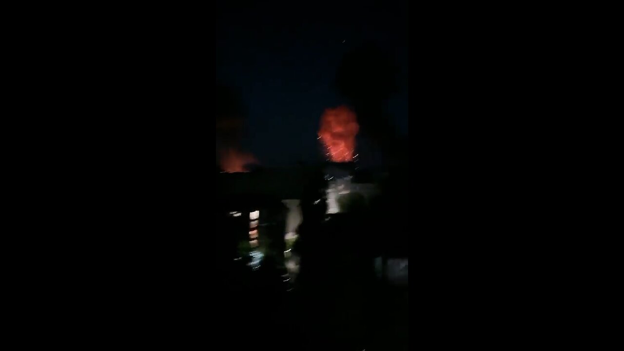 Footage of Russian strikes in Dnepropetrovsk last night