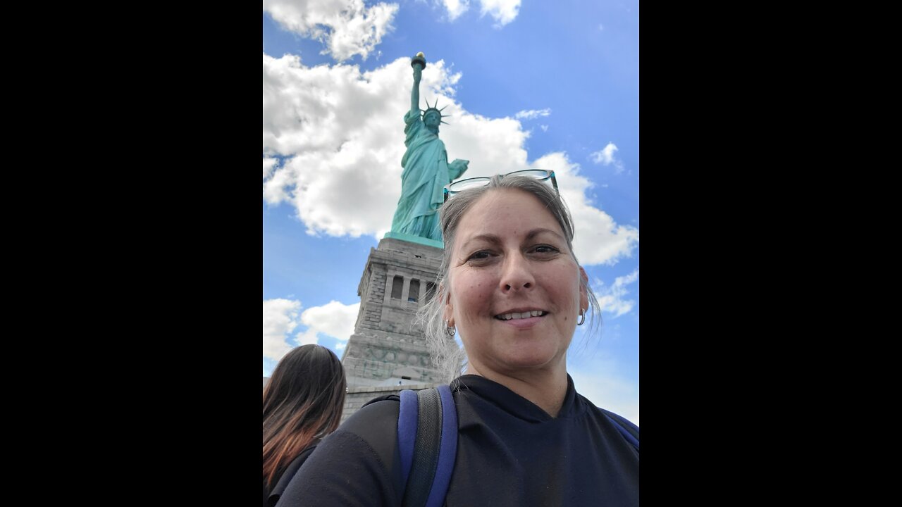 Ginger visits The Statue of Liberty