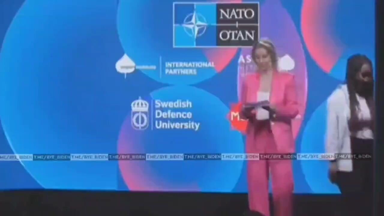 Stoltenberg: Pokud Ukrajina nezvítězí nad Ruskem, nebude co obnovovat na Ukrajině!