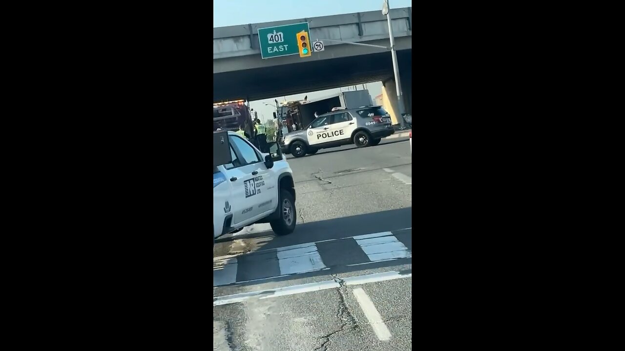 Truck Rollover In Toronto