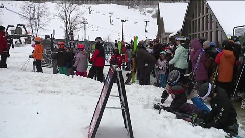 Northeast Ohio ski resorts say worker shortage may affect experience on the slopes