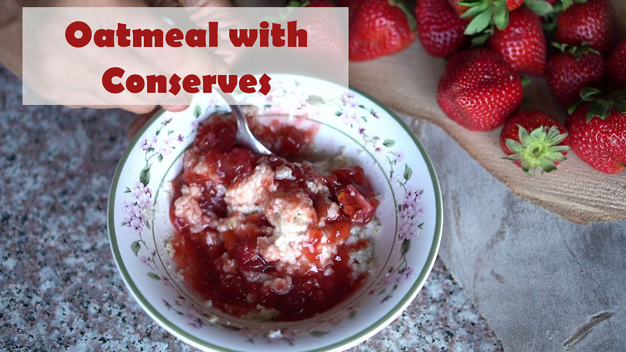 Delicious Ways To Elevate Your Morning Oatmeal With Strawberry Rhubarb Conserves!