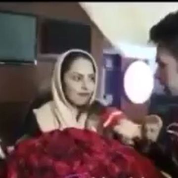 1977 flowers for Elham Hamidi birthday