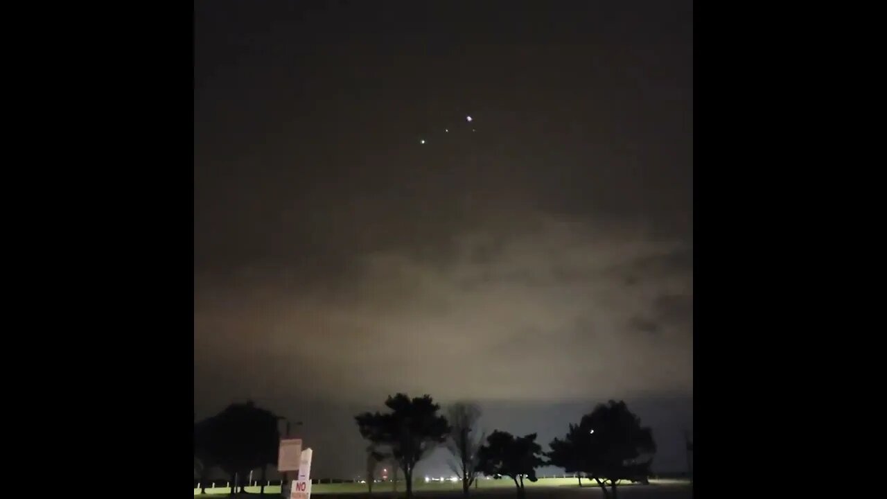 UFO seen at Messick Point Landing in Poquoson VA