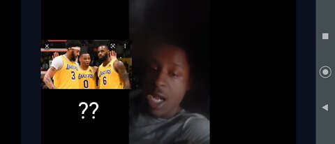 GETTIN HIGH EATIN PIZZA AN WINGS TALM BOUT DA LAKERS COME AN JOIN GANGO