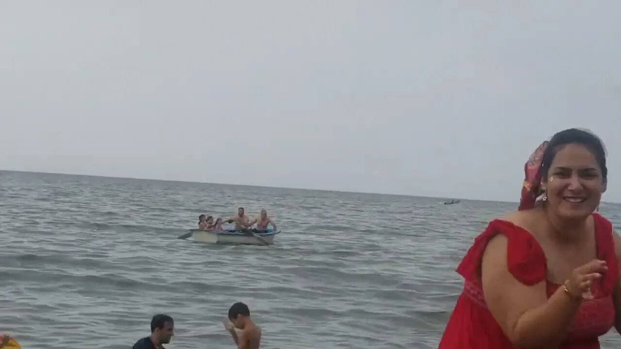 Kenza and Mary take a boat on the Mediterranean