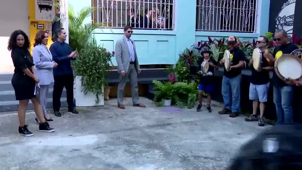 Kamala Harris Suddenly Stops Clapping to a Protest Song After Being Told the Lyrics Are Critical of Her