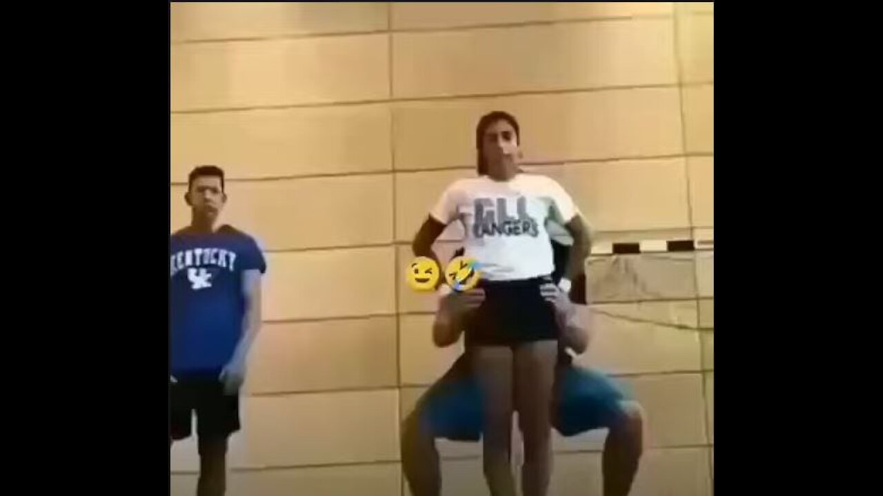 Funny video 😀😀