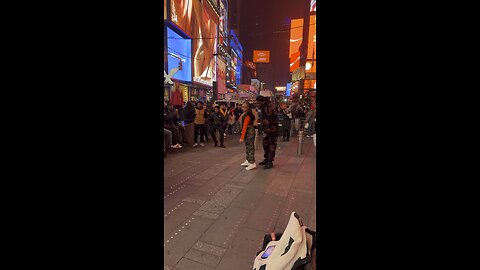 BTS: Times Square✨