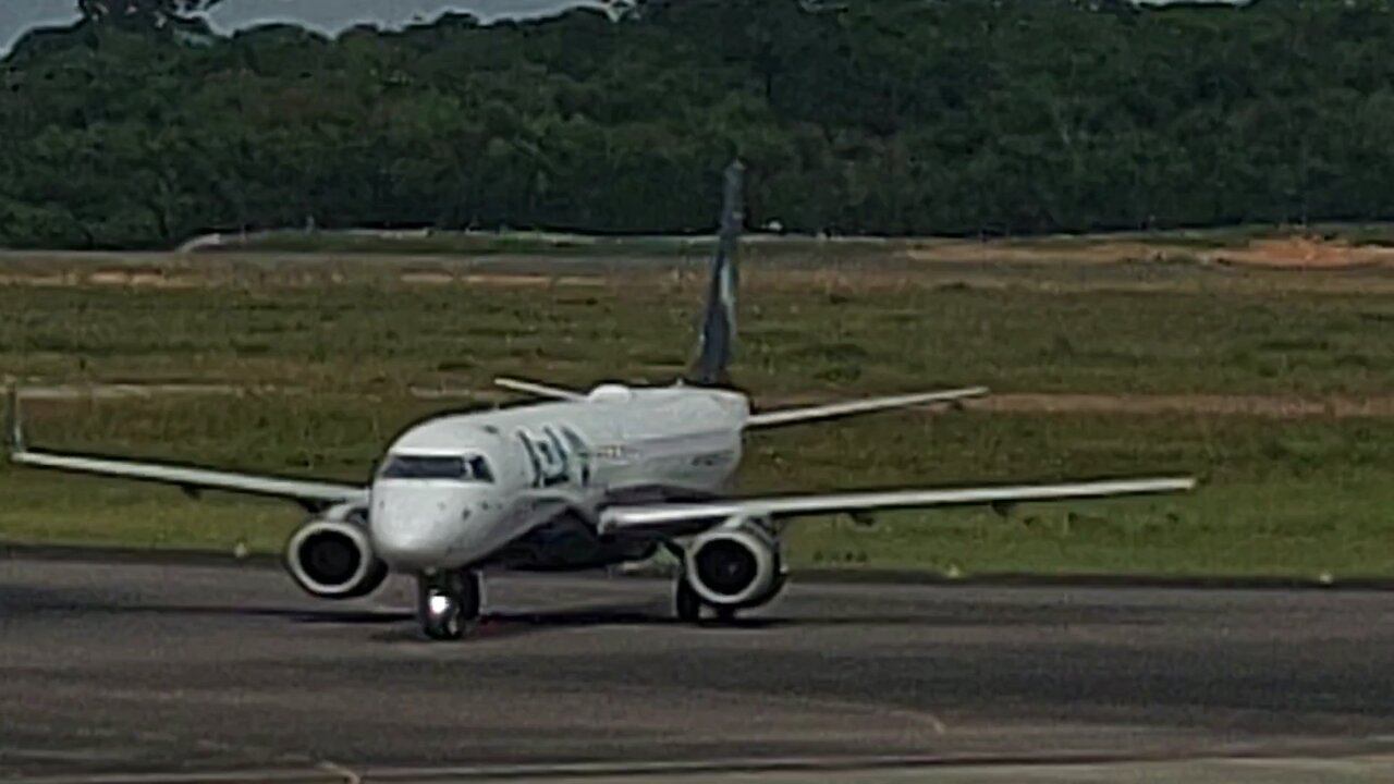 Airbus A320 PR-MHA pousa vindo de Brasília e Embraer 195 PR-AYL pousa vindo de Campinas