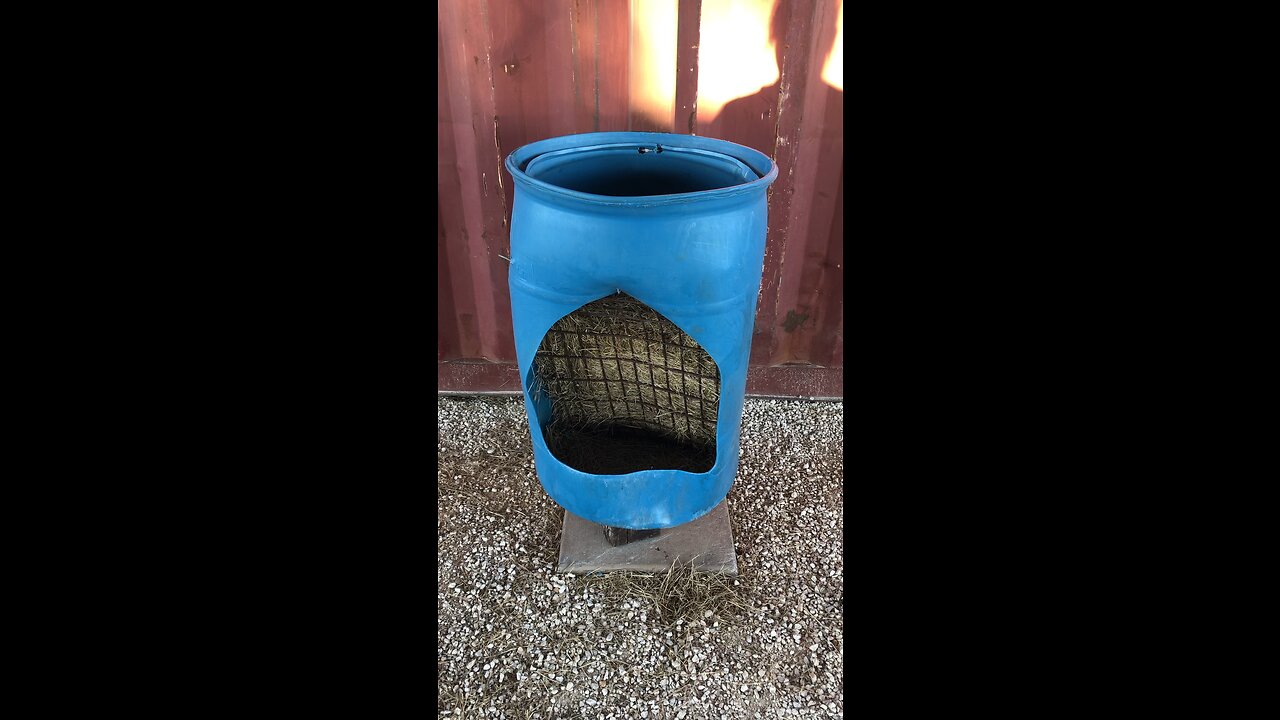 DIY Hay Barrel Feeder