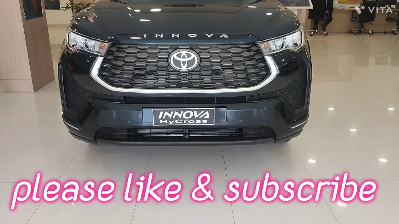 Toyota Innova Hycross 2023