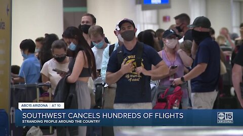 Southwest cancels hundreds of flights