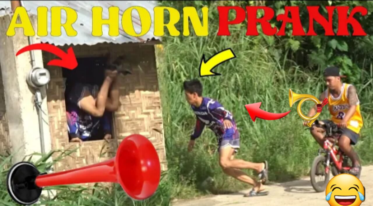 AIR HORN PRANK ON STRANGERS FUNNNY VIDEO 📯 🤣🤣 #hornprank #funnyvideo