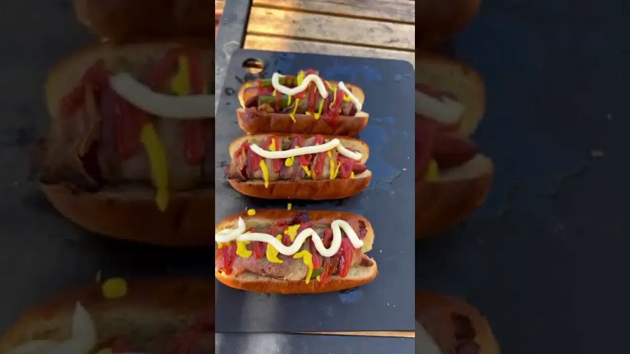 Jalapeño popper hotdogs