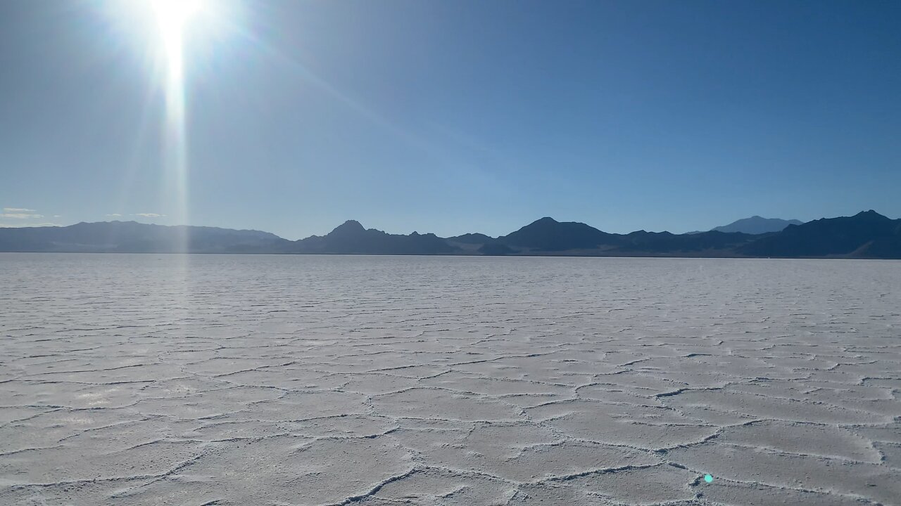 BonneVille Salt Flats-wind-setting Sun