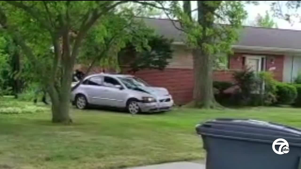 Southfield police: Woman injures landscaper with her vehicle