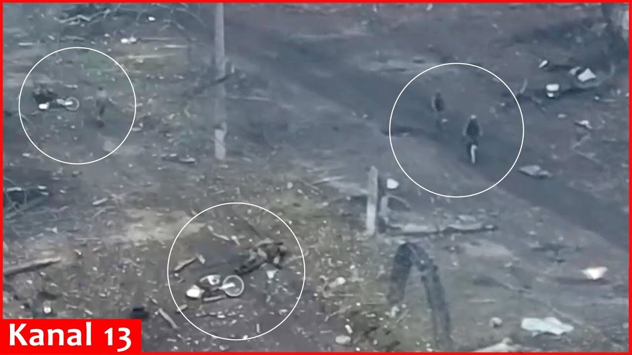 Sad ending of Russians who went for a walk in Bakhmut with their stolen bicycle - drone stopped them