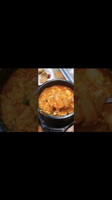 #shorts #hungry #cooking Korean Spicy soft tofu soup with Ddug -boc-ki!