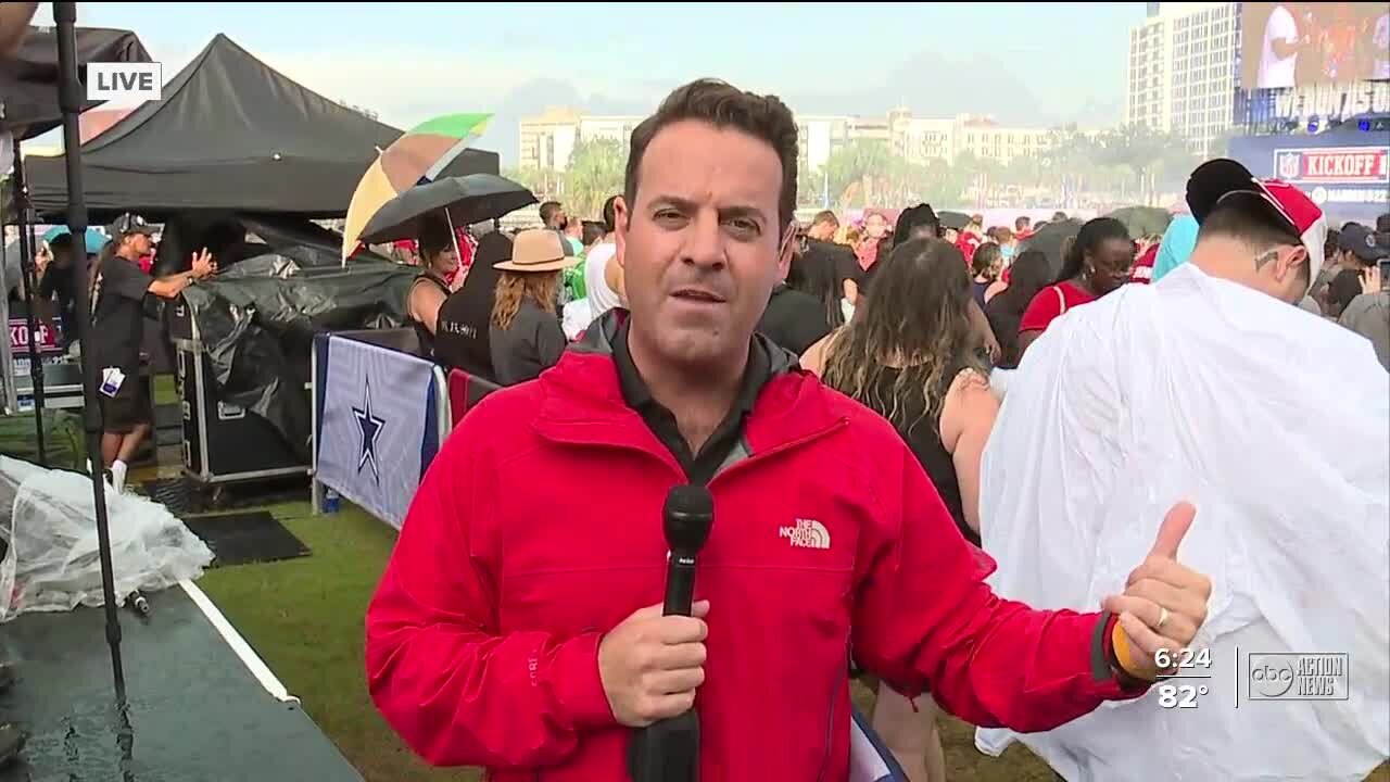 Fans show up to the NFL Experience before kickoff