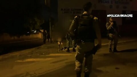 CRIANÇA DE 4 ANOS SENDO AJUDADA PELA EQUIPE DO COMANDO GERAL | REC POLÍCIA 190