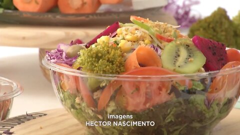 Verão: consumo de comidas leves e muito líquido ajudam no metabolismo