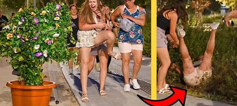 Crazy Scares and Falls of People by Bushman Prank!!