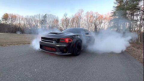 HELLCAT DOES INSANE BURNOUTS😶‍🌫️