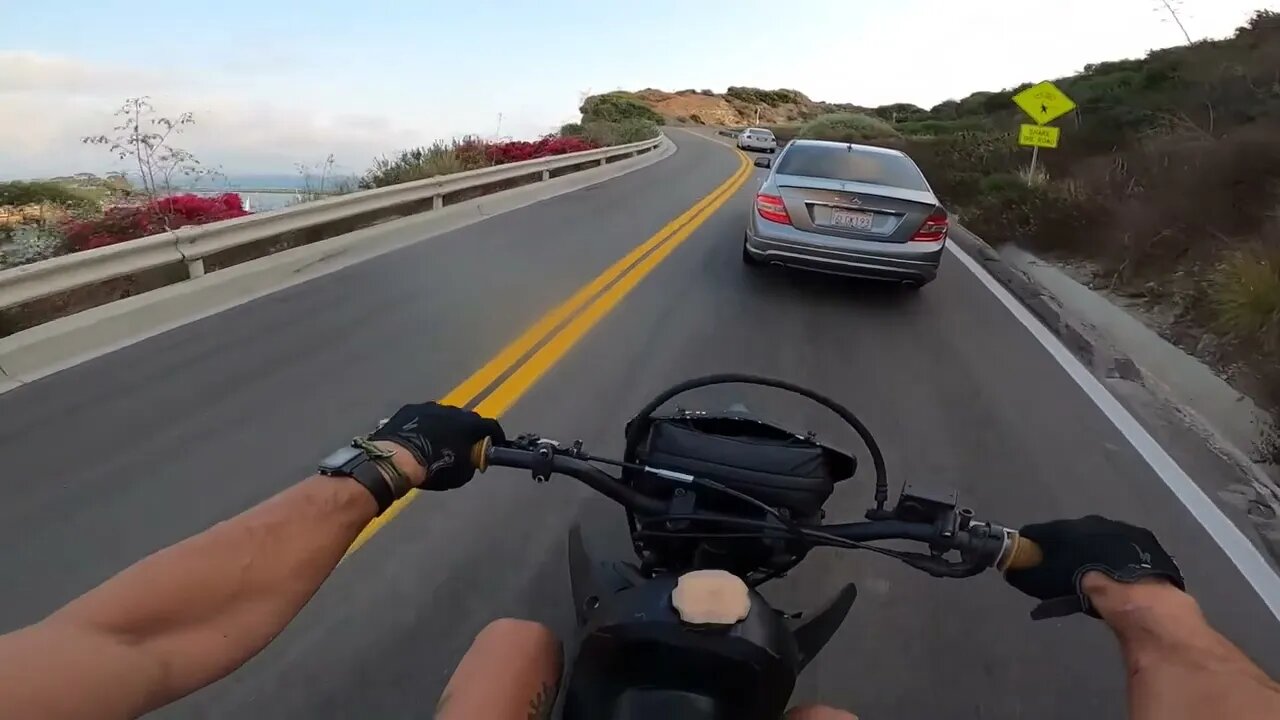 POLICIA (pulled over on my Drz400)