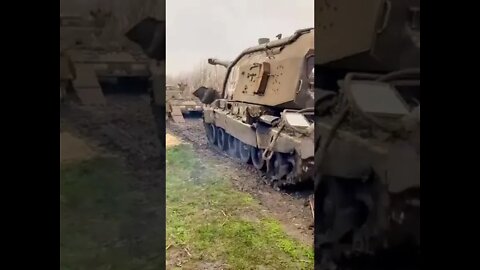 Ukrainians captured a seemingly working Russian 2S19!