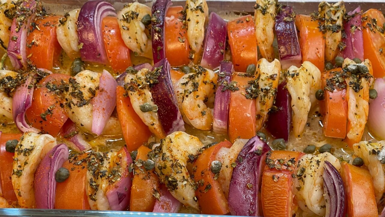 Best Baked Shrimp Recipe I Easy Baked Shrimp With Onions, Tomatoes & Capers I Gastro Guru