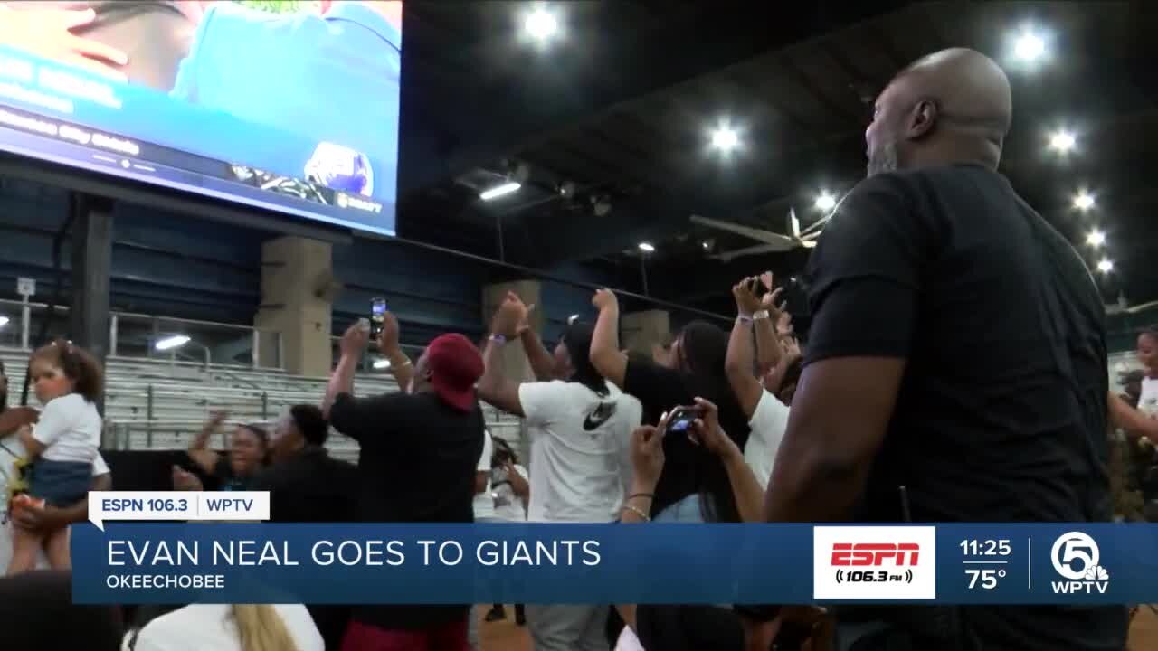 Evan Neal selected in NFL Draft by Giants