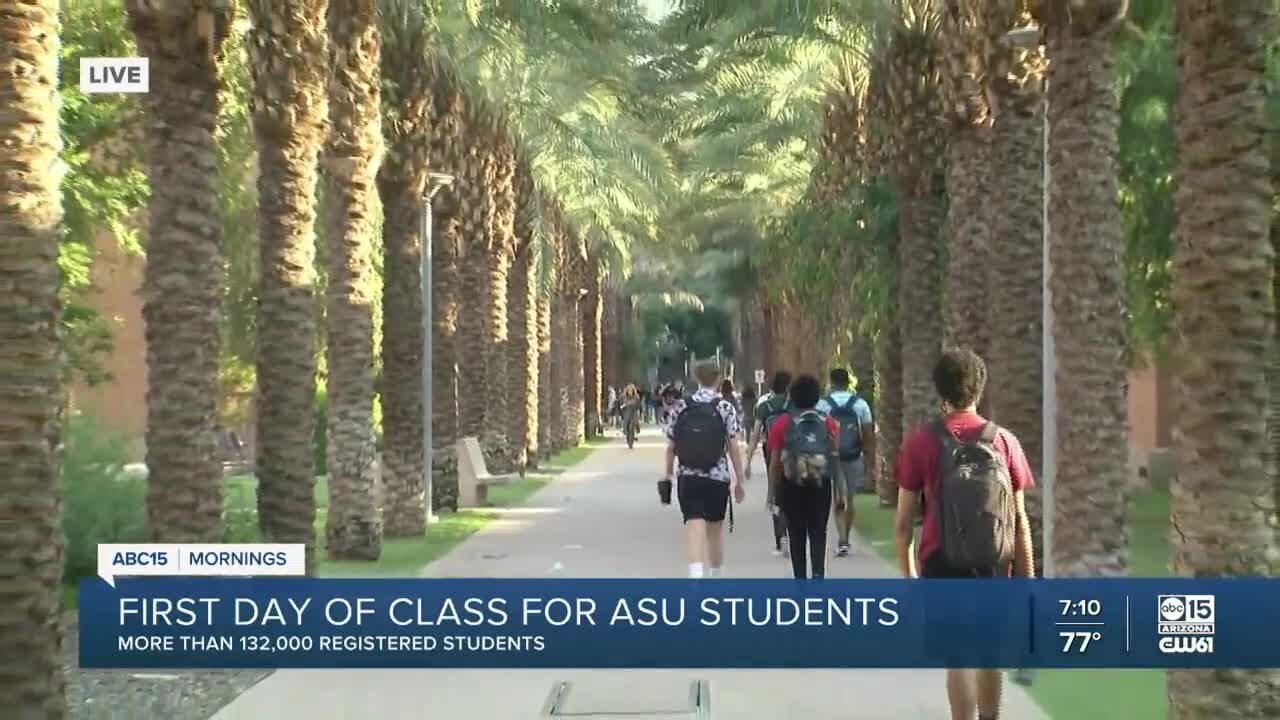 Thousands return to ASU for first day of class