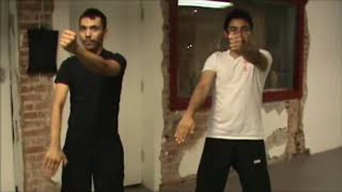 Get off the line using Gang Sau - Wing chun Basics - Gang Sau