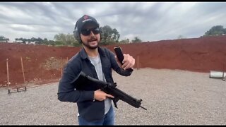 Atirando no vidro blindado com a CT9 da Taurus usando vários projéteis diferentes