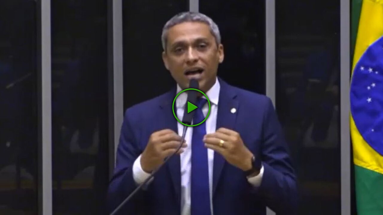 DEPUTADO DESABAFA SOBRE ATAQUES NAS ESCOLAS DURANTE FALA NO PLENÁRIO