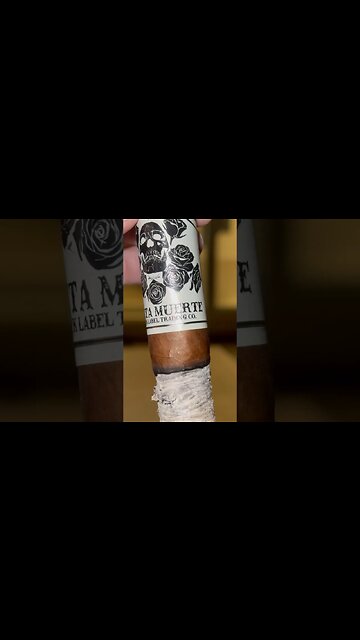 (Not) So Scary! 💀🎃 #cigar #cigars #luxury