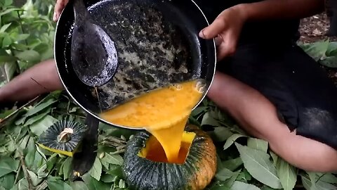 Survival cooking in the forest, Duck's Egg in Pumpkin Recipe Eating Delicious, Food of survival