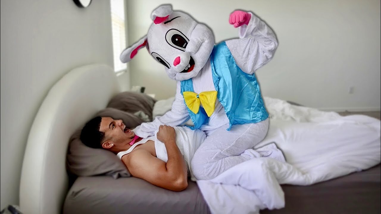 Waking My Boyfriend Up LIKE THIS!! *EASTER BUNNY PRANK*