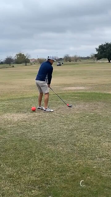 Illegal aliens at Eagle Pass cheer on golfers