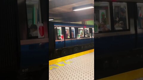 Ready for arrival from Pell metro #viralvideo #train #montreal #travel #station