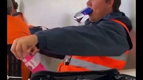 [ MEME ] O FAMOSO BOCA DE MOTO [ IMITANDO SONS DE MOTOS E CARROS ] [ VIRAL ] [ RIR ] [ IMITANDO ] TP