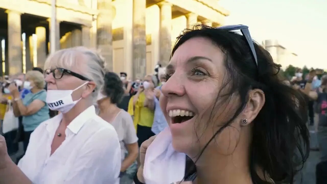 🚌🚌🚌 Finale der Corona-Info Bus Tour - Brandenburger Tor - Bodo Schiffmann - Samuel Eckert #b3007